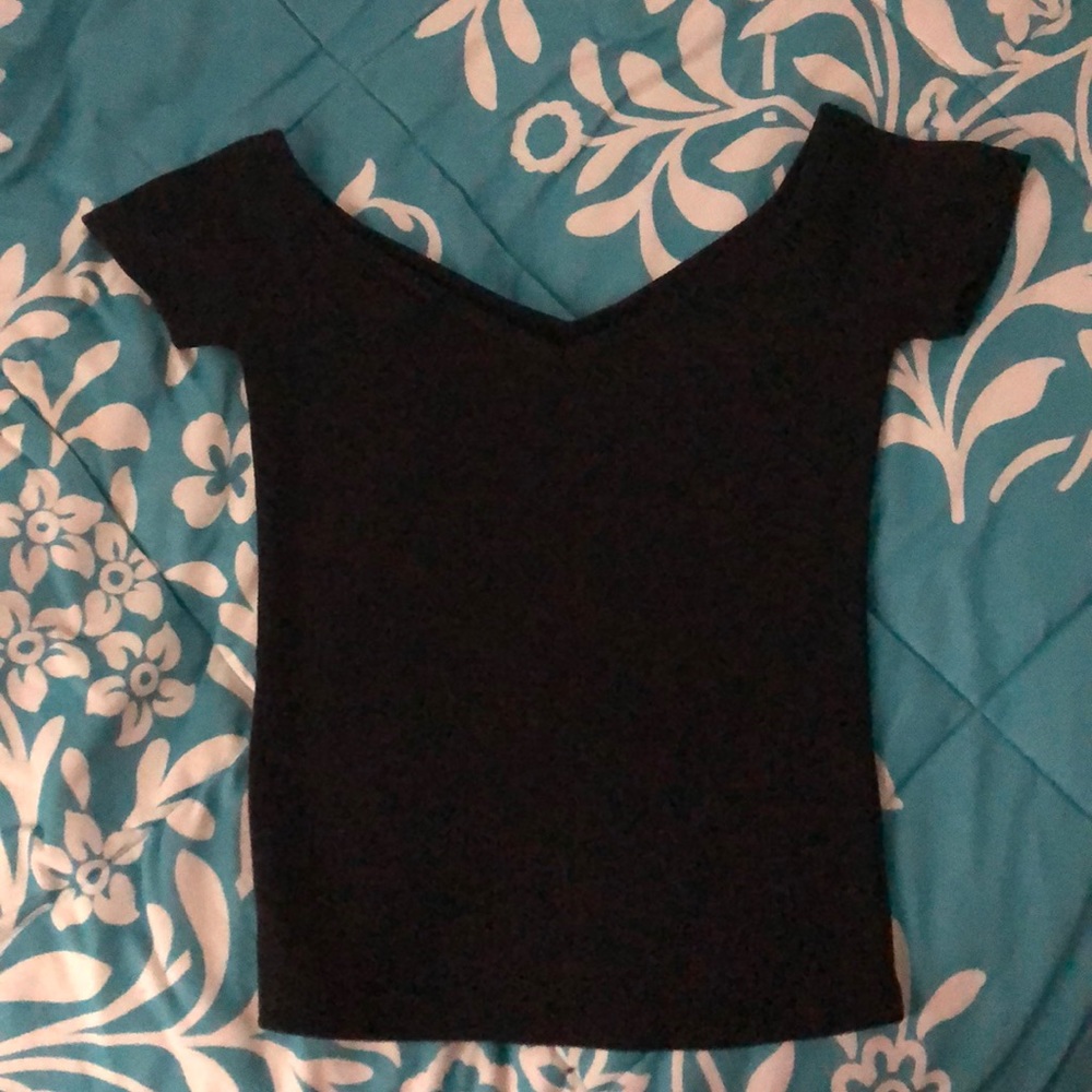 Abercrombie Fitted V neck top